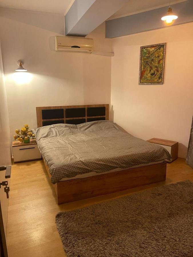 Pit Stop Summerland Apartment *